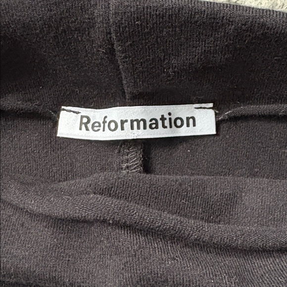 Reformation Lindy Stretch-Cotton Top - Picture 5 of 6